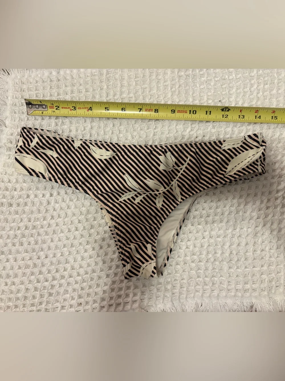 Women’s Low Rise Cheeky Bikini Bottoms